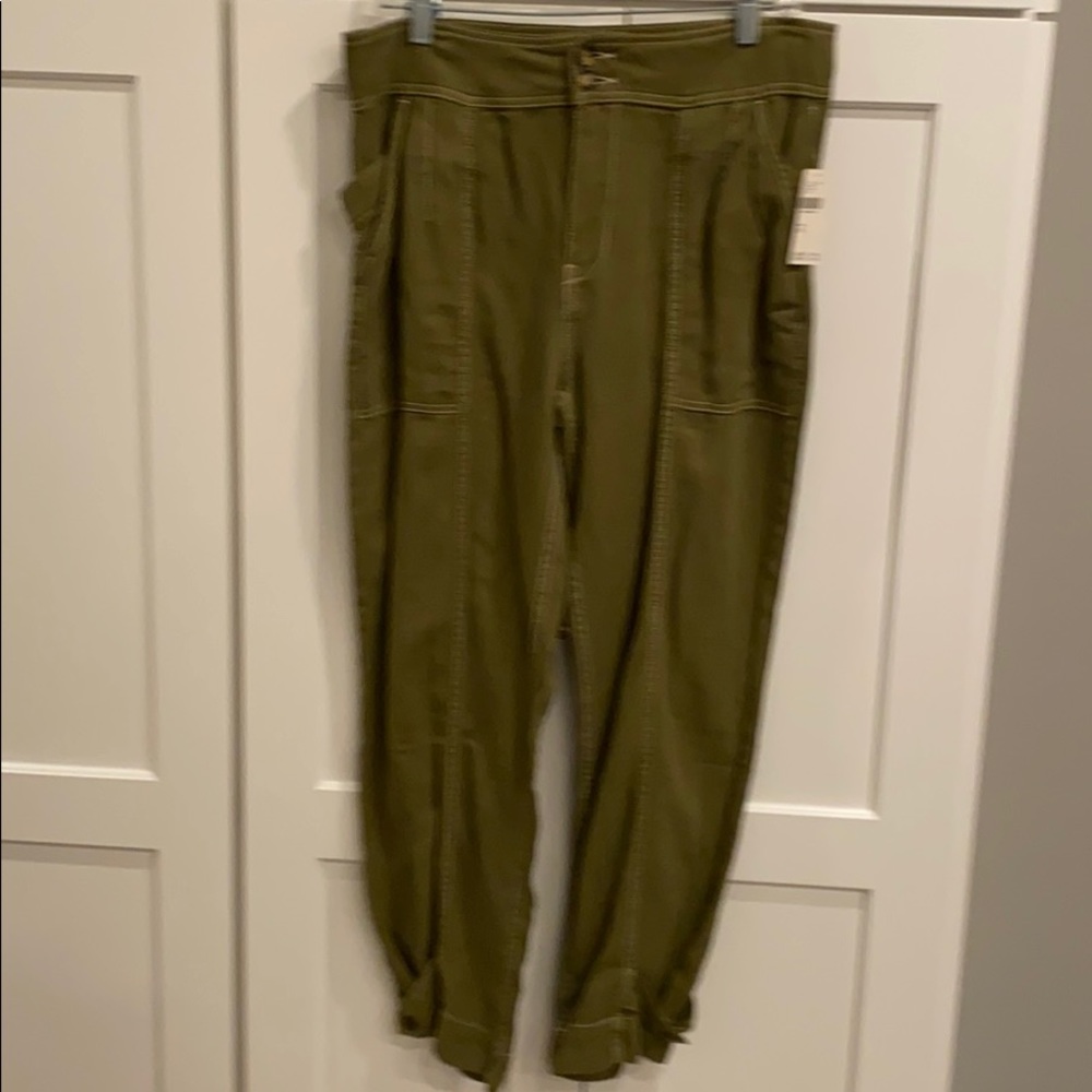 Anthropologie army green NWT pants